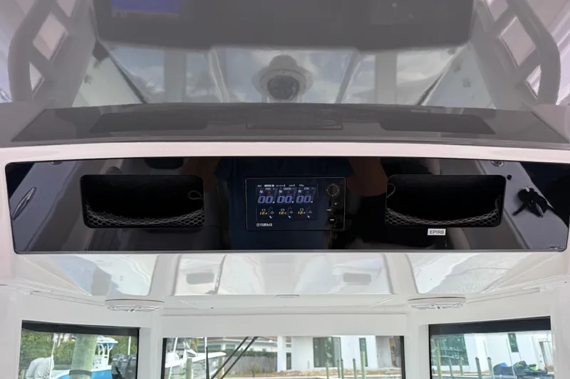 Destroyer Yacht Photos Pics 2018 HCB 39 Speciale dashboard with Yamaha display and storage compartments.