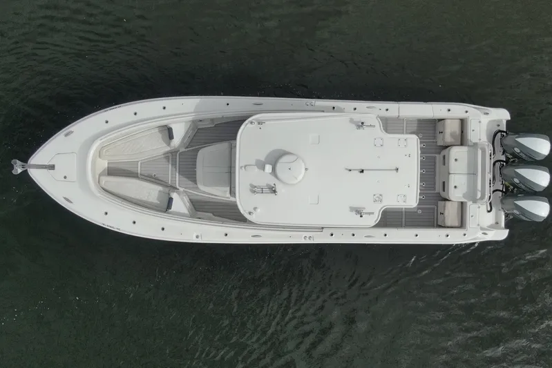 Destroyer Yacht Photos Pics Overhead view of 2018 HCB 39 Speciale boat on water.