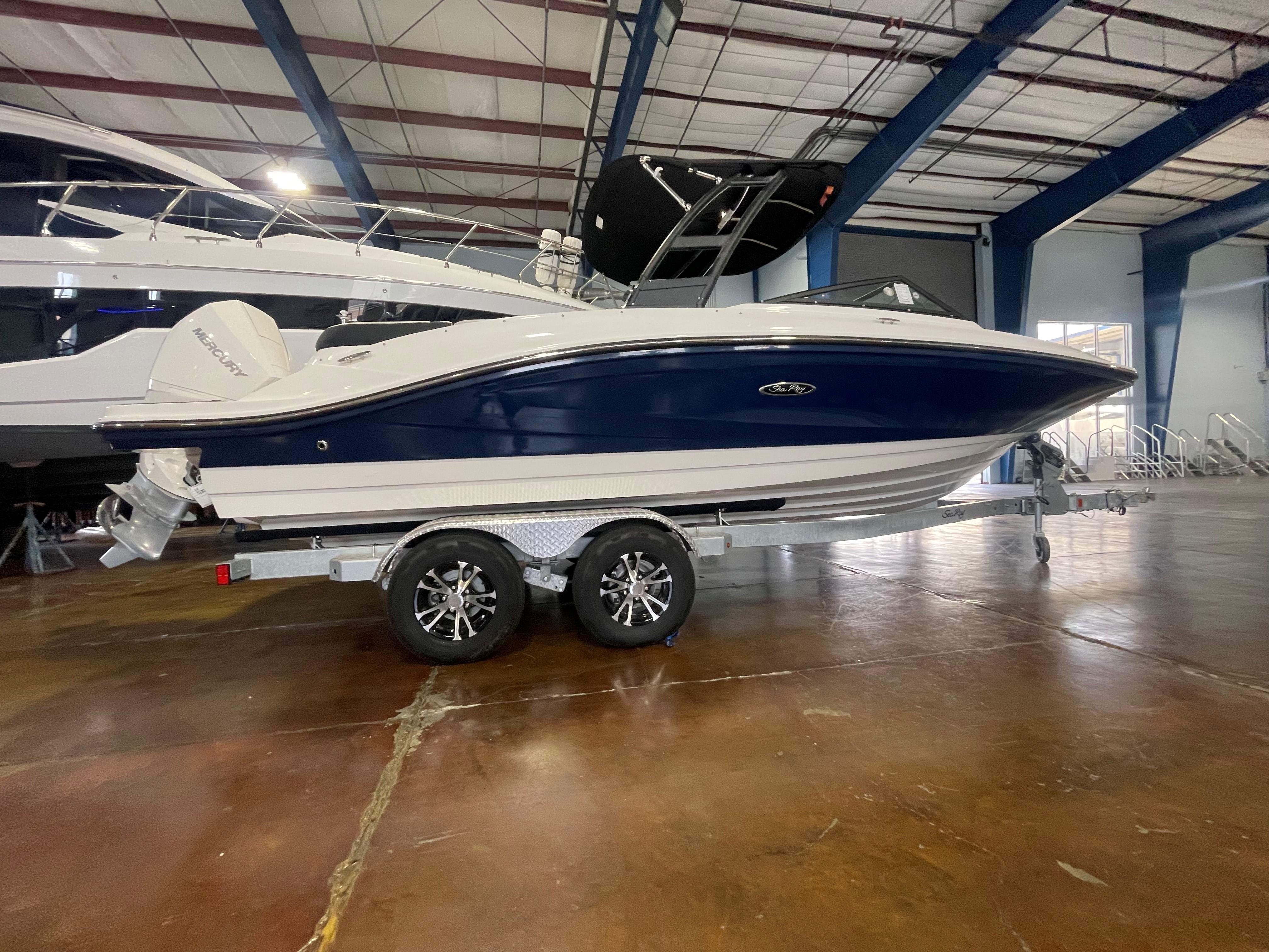 2023 Sea Ray SPX 210 OB