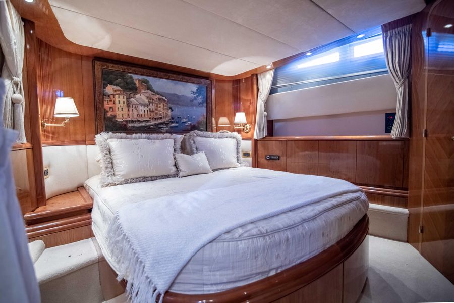 2001 Azimut 80 Motor Yacht