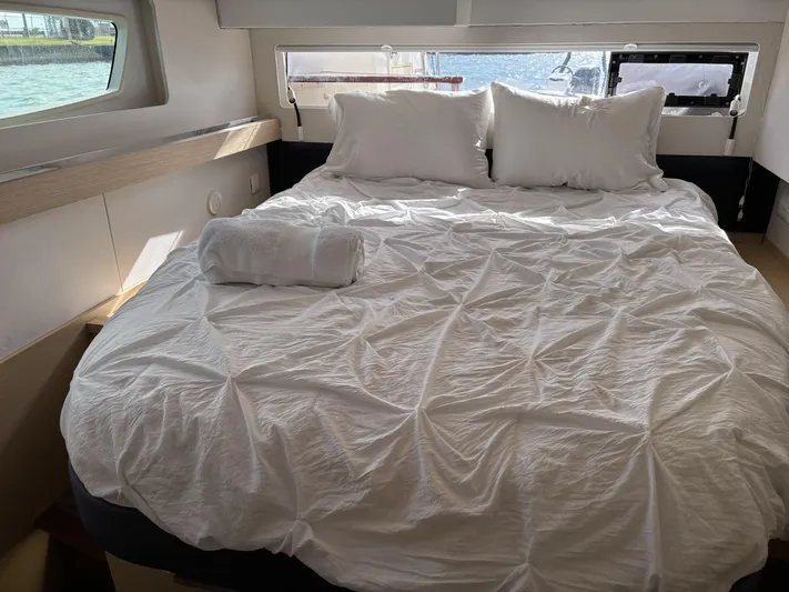 Adventure For Seven Yacht Photos Pics 