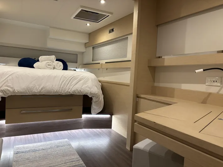 Adventure For Seven Yacht Photos Pics 