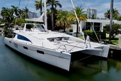 Mystique Yachts Silhouette