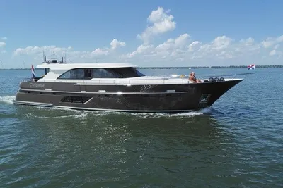 2019 Van den Hoven Executive 2100