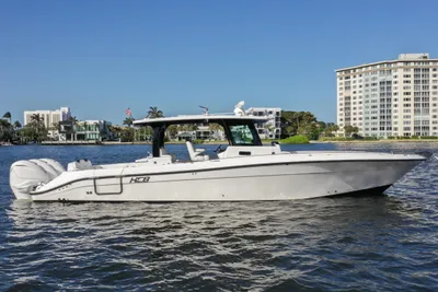 HCB 42 Lujo