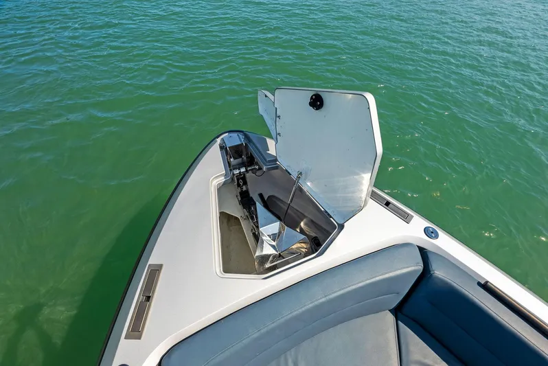 Novice Yacht Photos Pics 