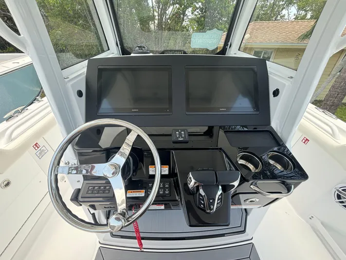  Yacht Photos Pics 2025 EVERGLADES 285 CC - Image 7