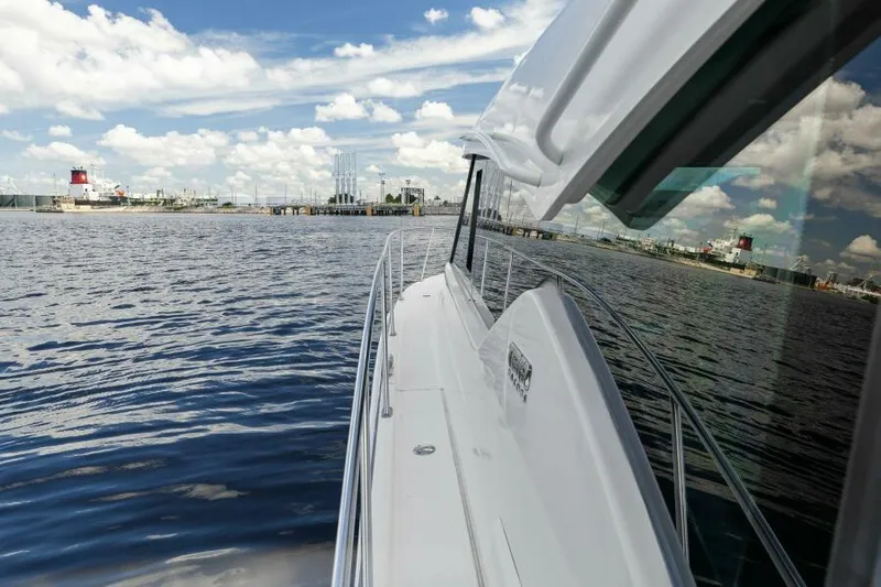 Big Eyes Yacht Photos Pics 