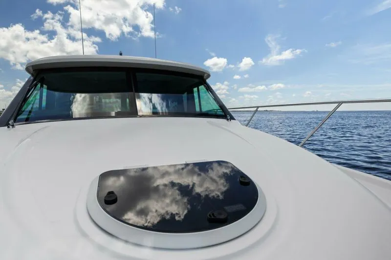 Big Eyes Yacht Photos Pics 