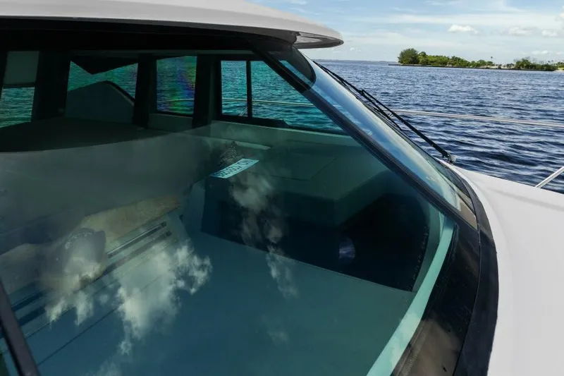 Big Eyes Yacht Photos Pics 