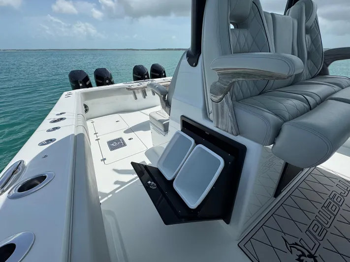  Yacht Photos Pics Luxury Freeman 38 boat interior with plush seating, ocean view, and modern design, 2025 model.