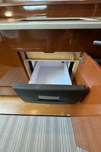 Lady Camille II Yacht Photos Pics 