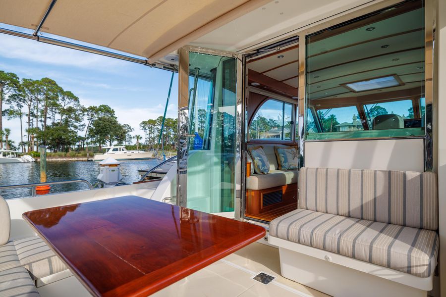 2019 Sabre 45 Salon Express