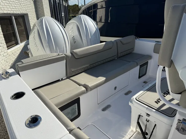  Yacht Photos Pics 2025 SPORTSMAN 261 HERITAGE - Image 15