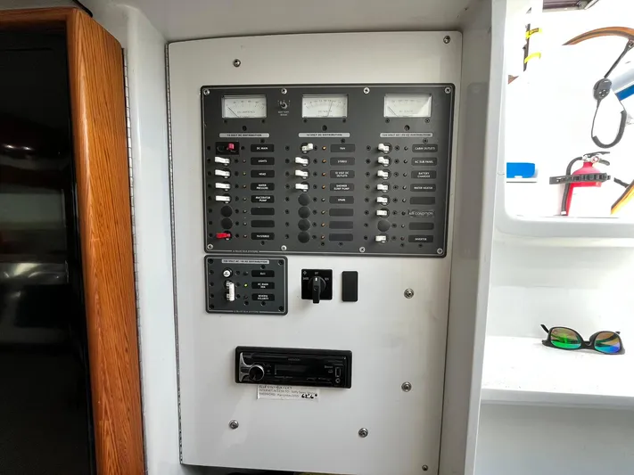 Bazinga Yacht Photos Pics 