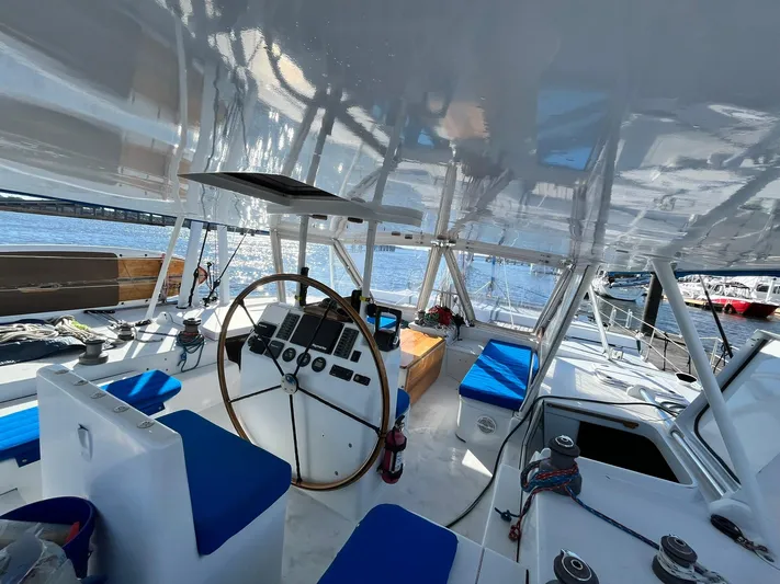 Bazinga Yacht Photos Pics 