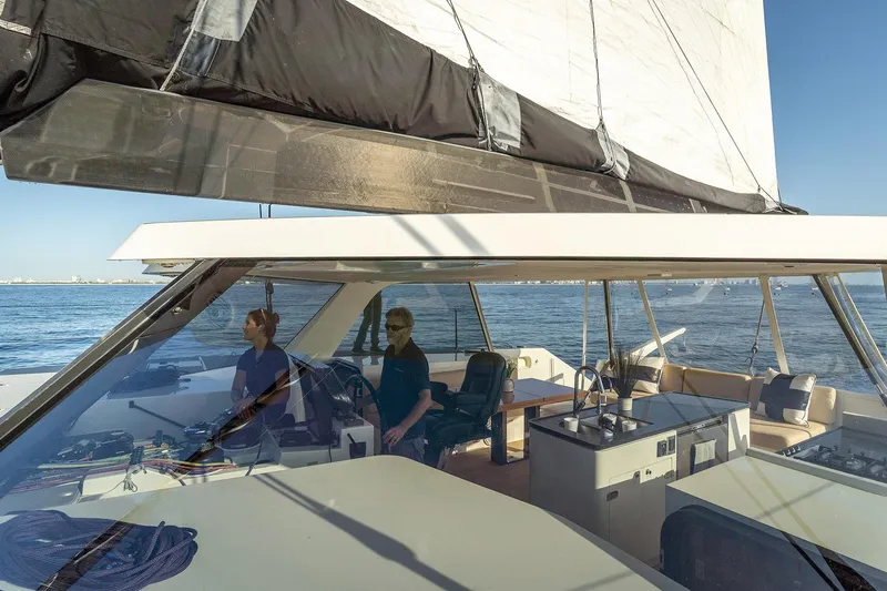 Vandal Yacht Photos Pics 