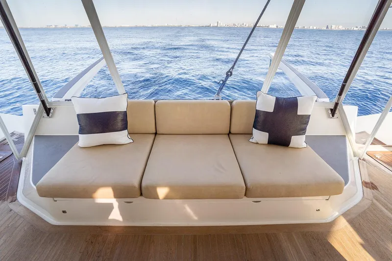 Vandal Yacht Photos Pics 