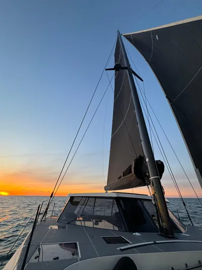 Vandal Yacht Photos Pics 