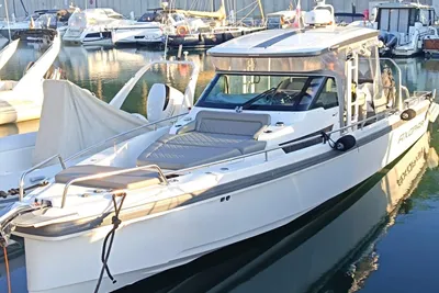 2017 Axopar 37