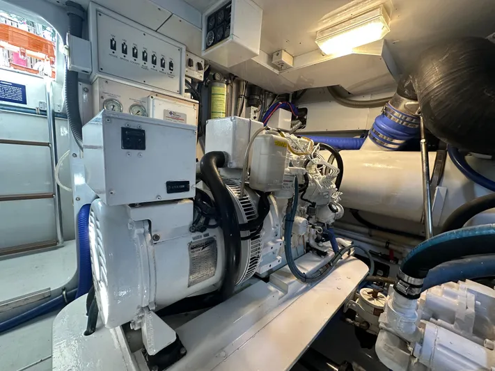 Pier Pressure Yacht Photos Pics 