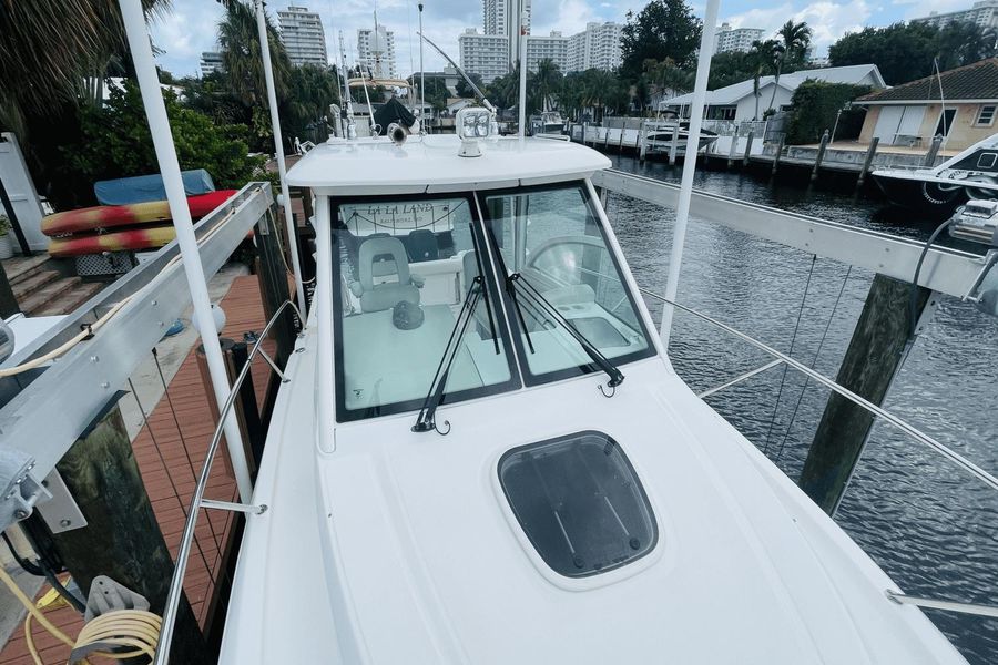 2018 Boston Whaler 285 Conquest