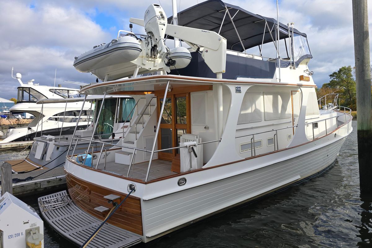 2005 Grand Banks 46 