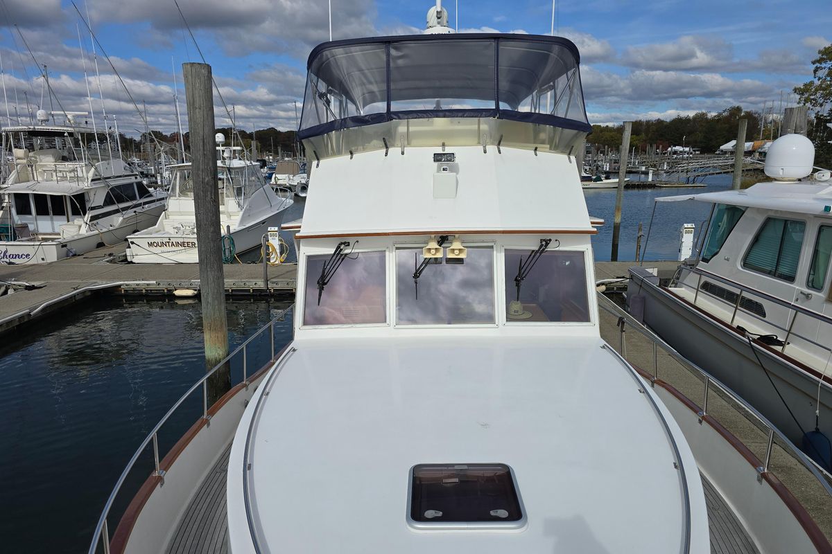 2005 Grand Banks 46 