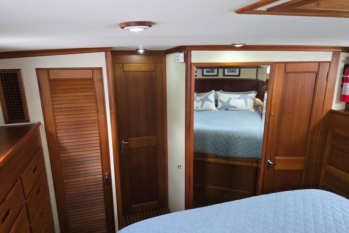 2005 Grand Banks 46 