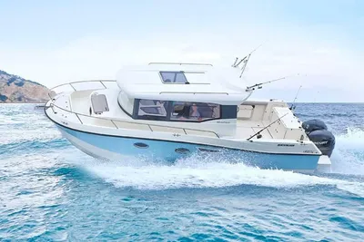 2016 Quicksilver 905 Pilothouse