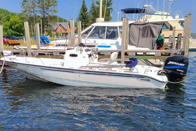 Boston Whaler 22 Dauntless