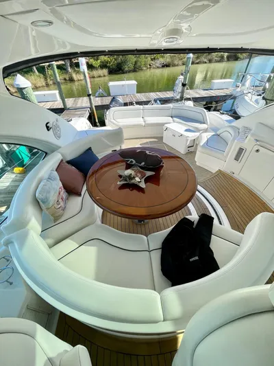 Positive Vibes Yacht Photos Pics 2008 Sea Ray 55 Sundancer   POSITIVE VIBES  Deck Seating