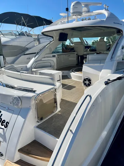 Positive Vibes Yacht Photos Pics 2008 Sea Ray 55 Sundancer   POSITIVE VIBES  Transom