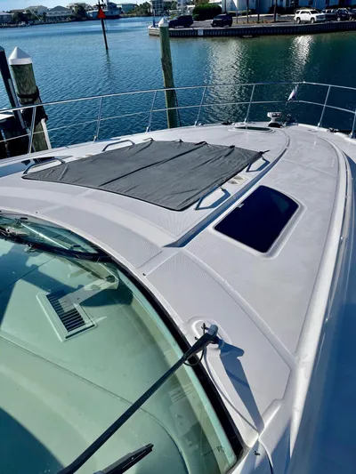 Positive Vibes Yacht Photos Pics 2008 Sea Ray 55 Sundancer   POSITIVE VIBES  Bow