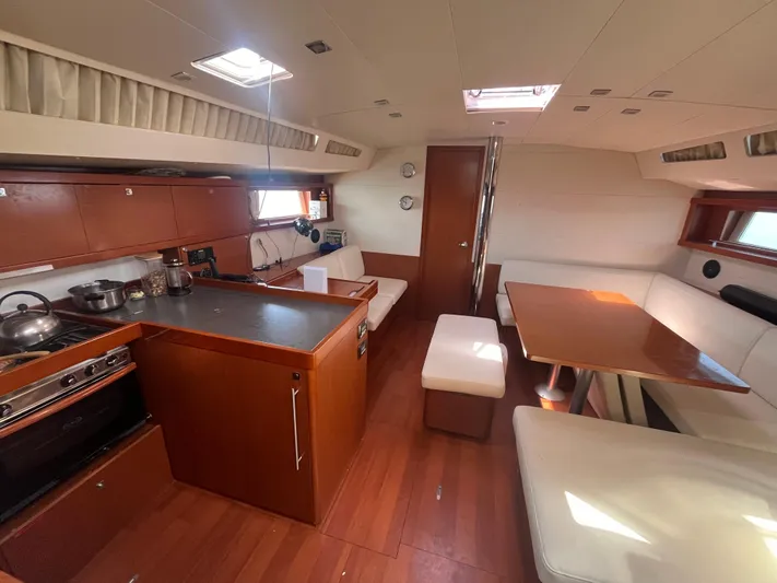 Tartuga Yacht Photos Pics 