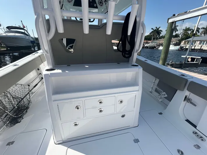  Yacht Photos Pics 2025 Sportsman 322 Open - Image 8