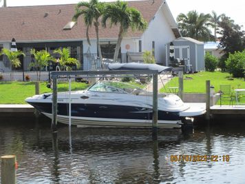 Sea Ray 240 Sundeck