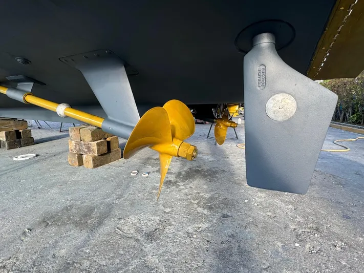 Heart Of Gold Yacht Photos Pics 