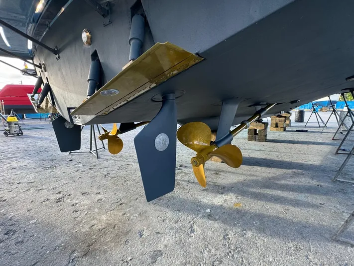 Heart Of Gold Yacht Photos Pics 