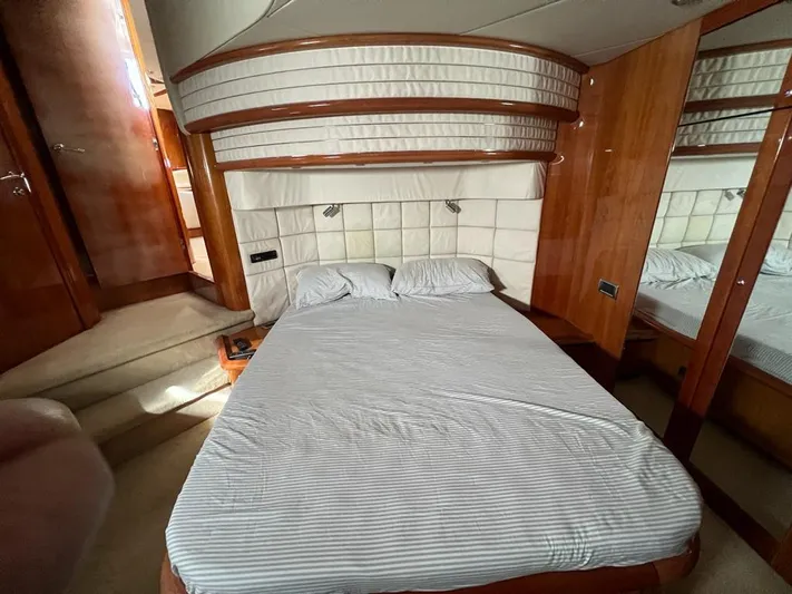  Yacht Photos Pics WhatsApp Image 2023-09-02 at 20.52.10.jpeg