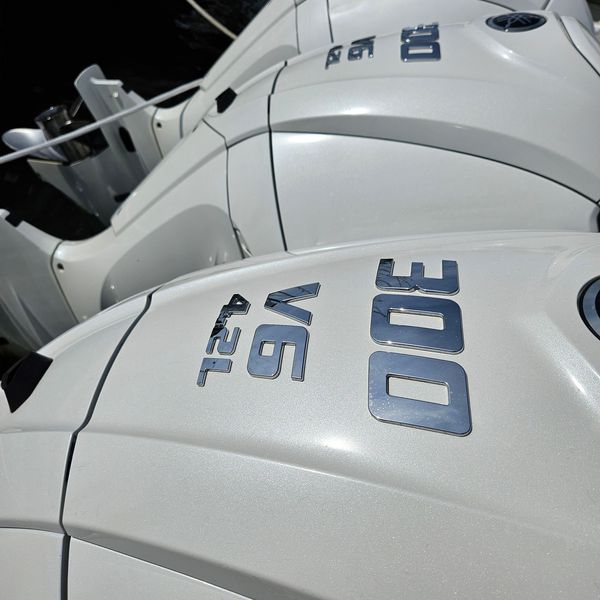 2021 Pursuit DC 365 Dual Console