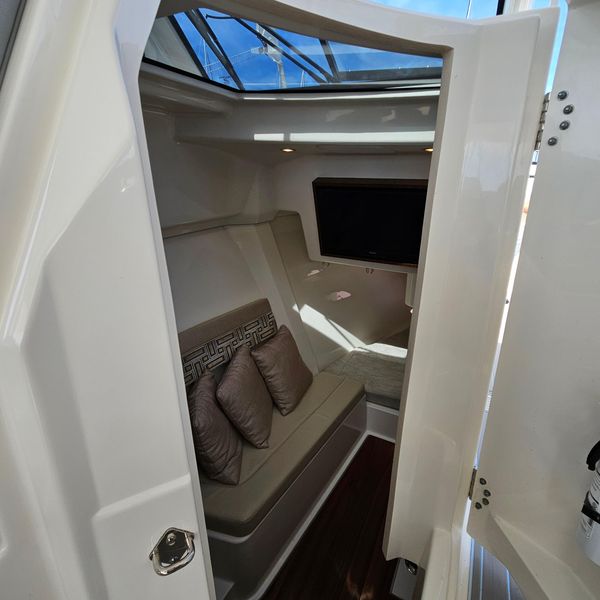 2021 Pursuit DC 365 Dual Console