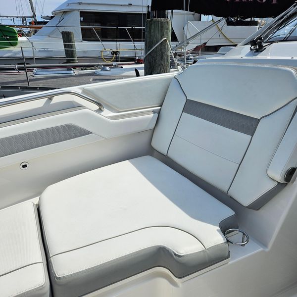 2021 Pursuit DC 365 Dual Console