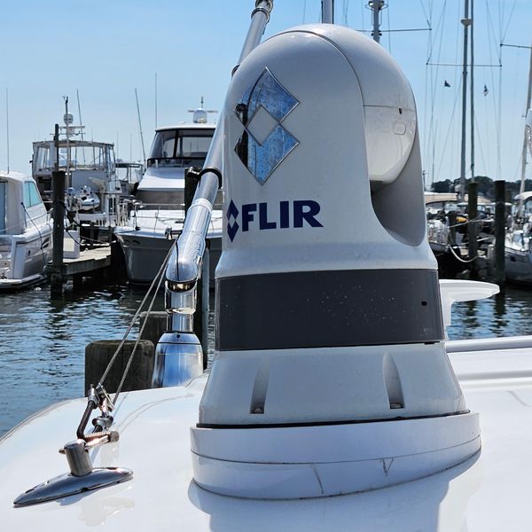2021 Pursuit DC 365 Dual Console