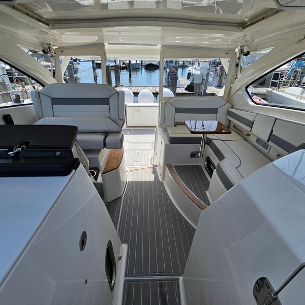 2021 Pursuit DC 365 Dual Console
