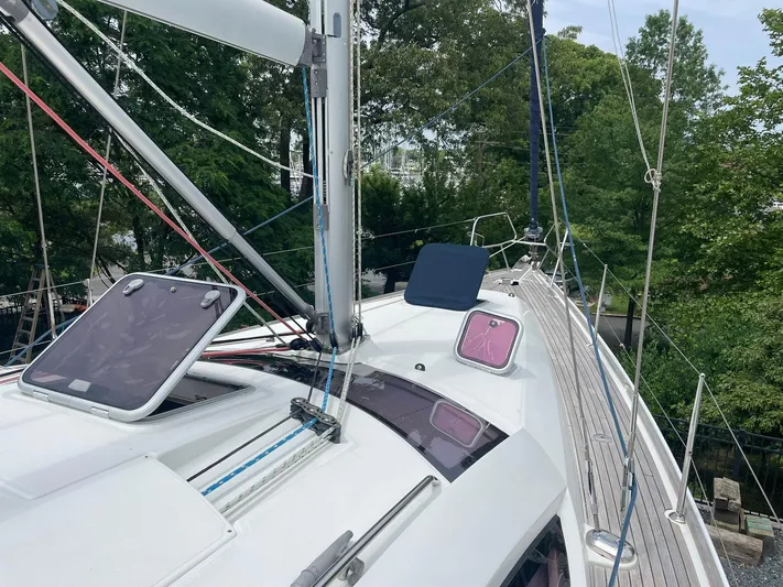 Kindred Spirit Yacht Photos Pics 2008 Jeanneau Sun Odyssey 45 DS sailboat deck with open hatches and rigging.