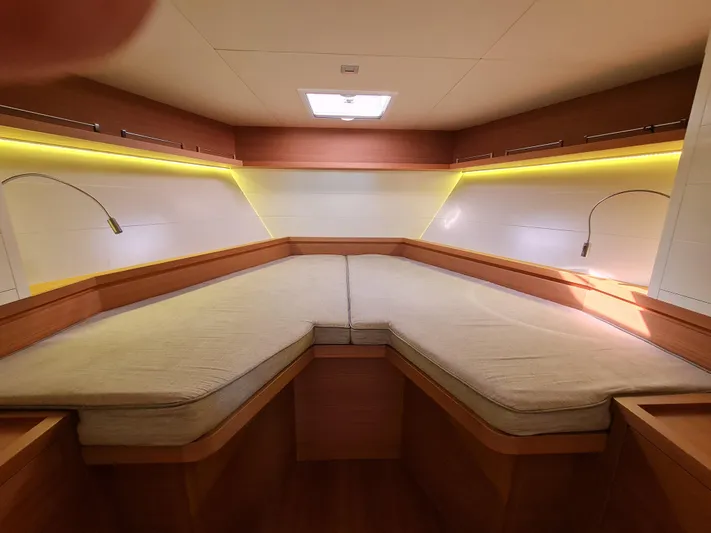 Mytoy Yacht Photos Pics Toy Tender 47 master cabin