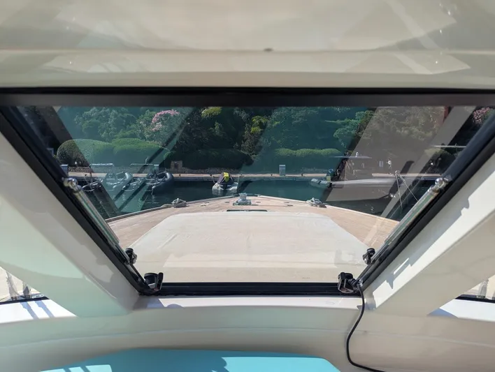 Mytoy Yacht Photos Pics Toy Tender 47 fwd deck sunpad