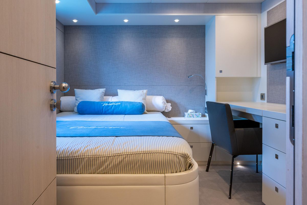 2018 Van der Valk 85 