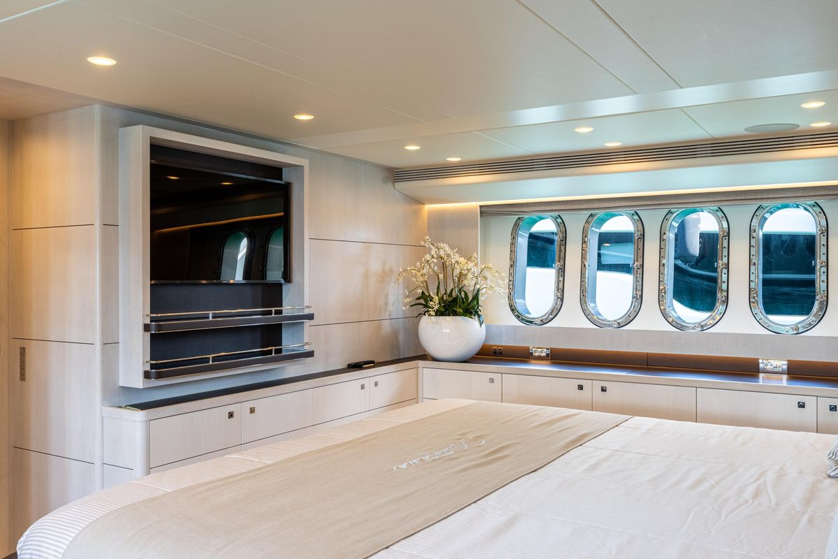 2018 Van der Valk 85 